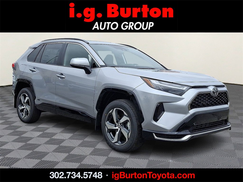 2025 Toyota RAV4 SE's photo