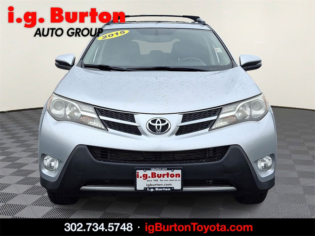 Used 2015 Toyota RAV4 XLE with VIN JTMRFREV2FD098674 for sale in Dover, DE