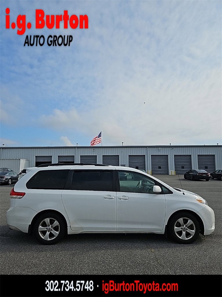 Used 2014 Toyota Sienna LE with VIN 5TDKK3DC1ES450348 for sale in Dover, DE