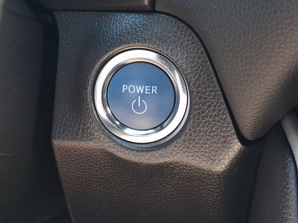 2022 Toyota RAV4 SE - Photo 29