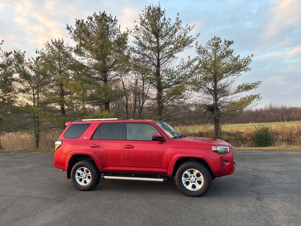 2023 Toyota 4Runner SR5's photo