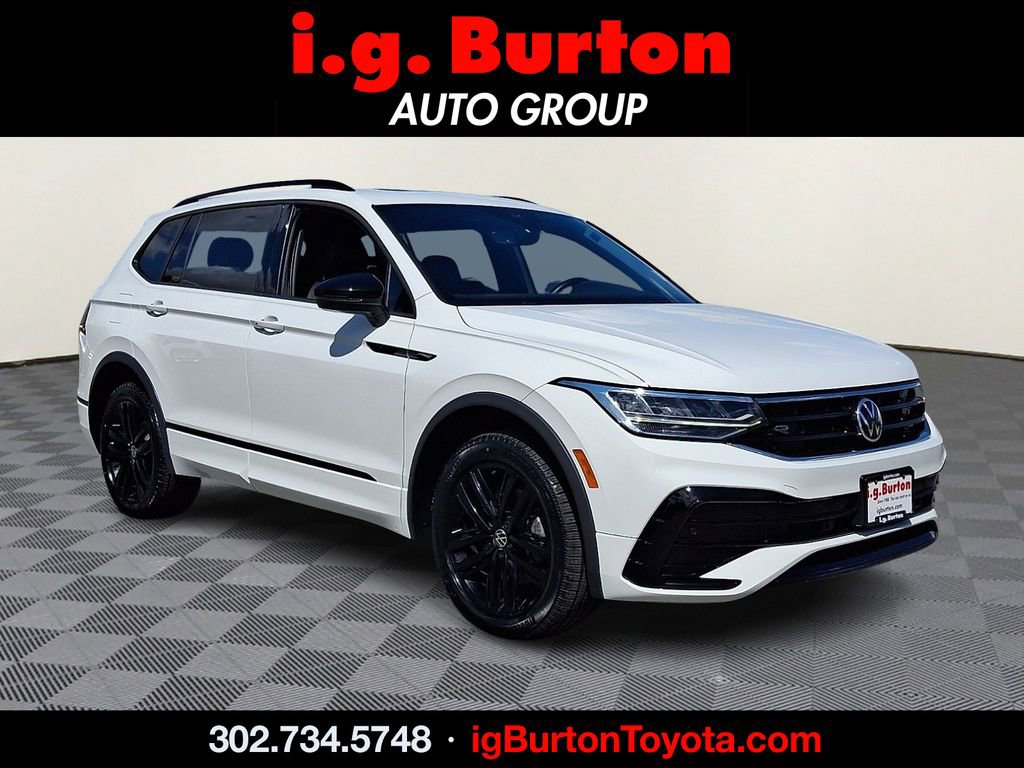 2022 Volkswagen Tiguan 2.0T SE R-Line Black 4Motion's photo