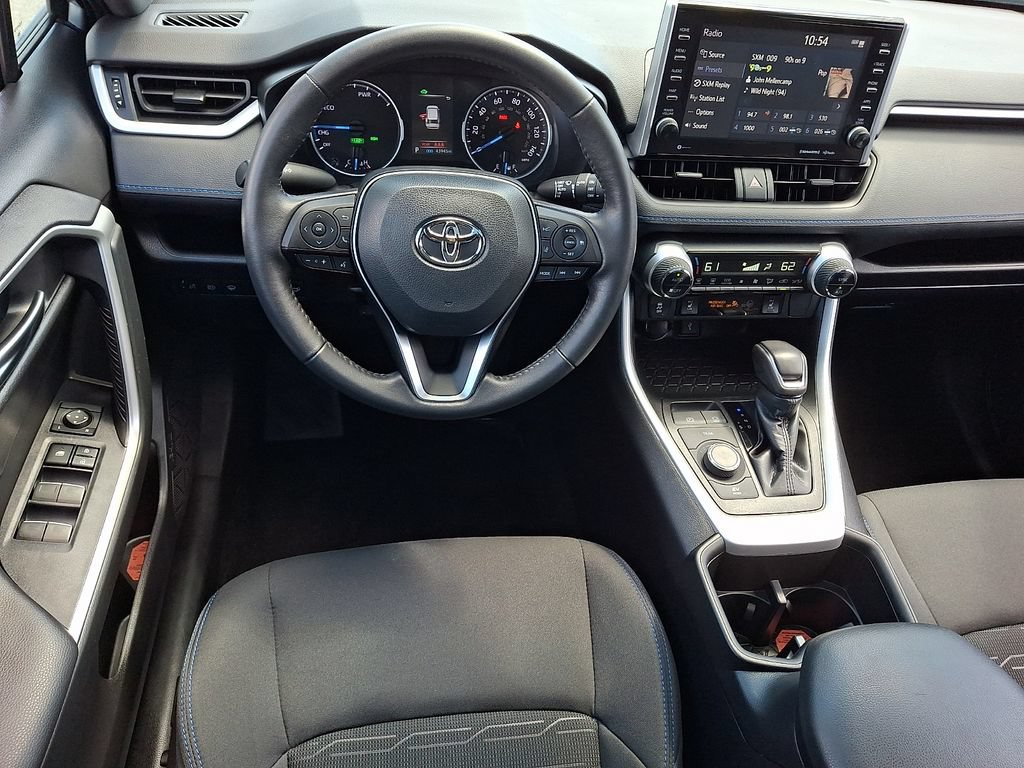 2022 Toyota RAV4 SE - Photo 11