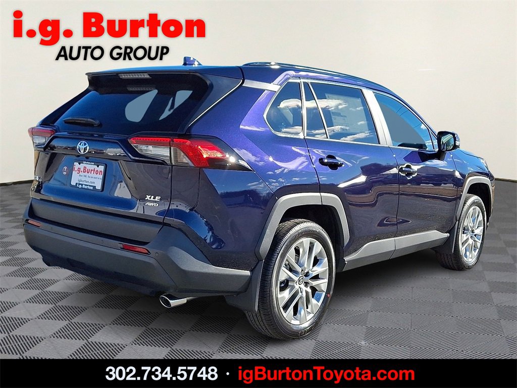 2025 Toyota RAV4 XLE Premium photo 4