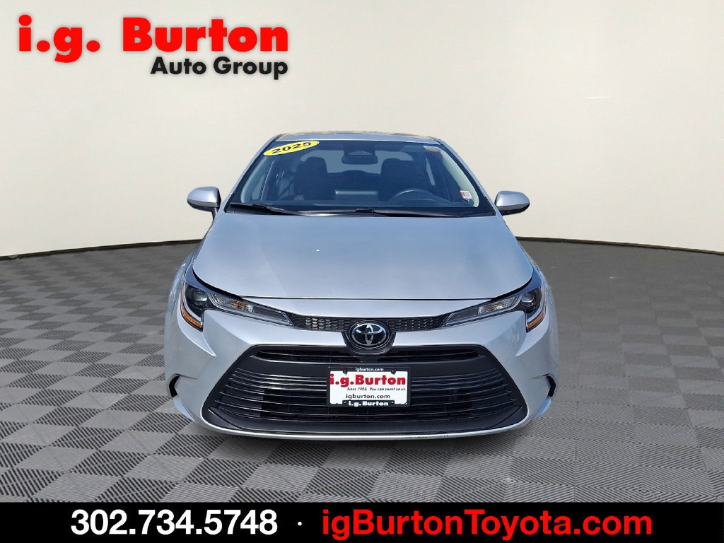 Certified 2025 Toyota Corolla LE Sedan