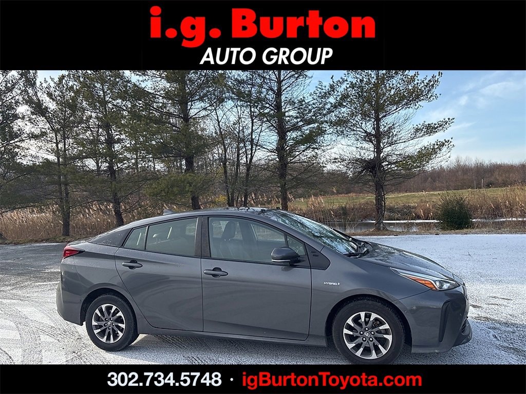 2019 Toyota Prius XLE's photo