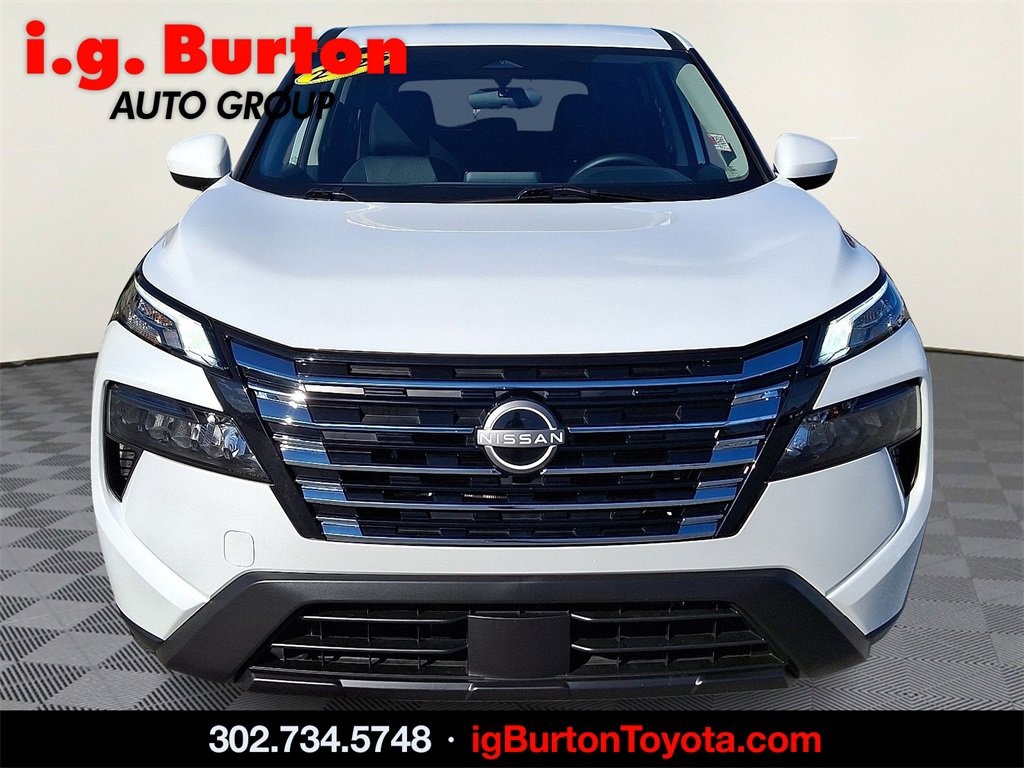 Used 2025 Nissan Rogue SV SUV