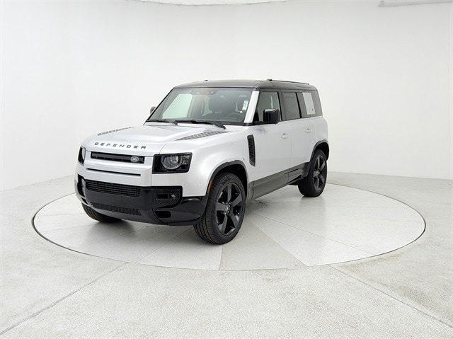2024 Land Rover Defender 110 X-Dynamic SE