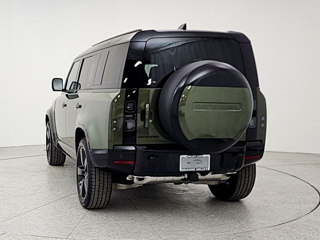 2026 Land Rover Defender X-Dynamic SE - Photo 6