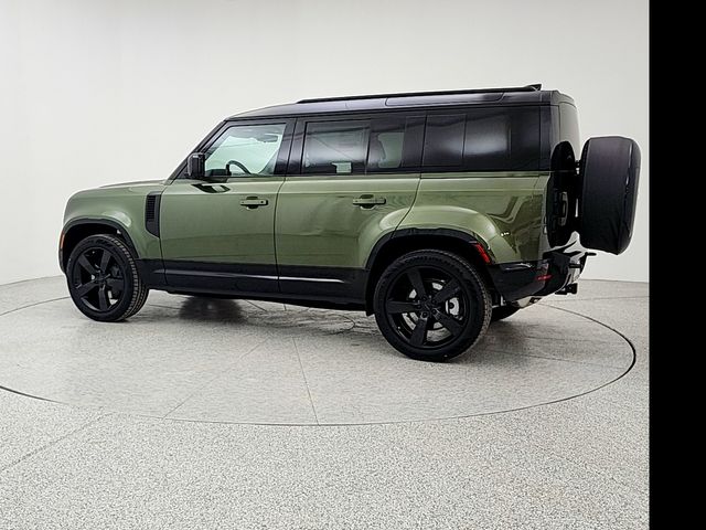2026 Land Rover Defender X-Dynamic SE - Photo 7