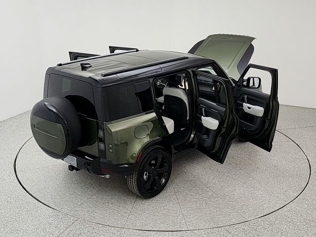 2026 Land Rover Defender X-Dynamic SE - Photo 38