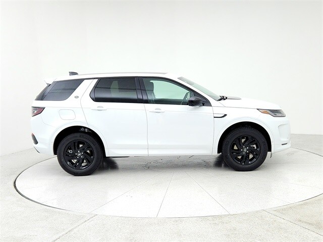 2025 Land Rover Discovery Sport S photo 4