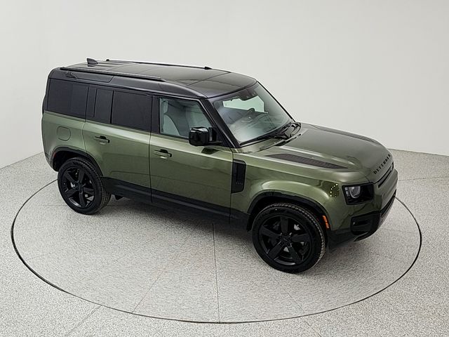 2026 Land Rover Defender X-Dynamic SE - Photo 15