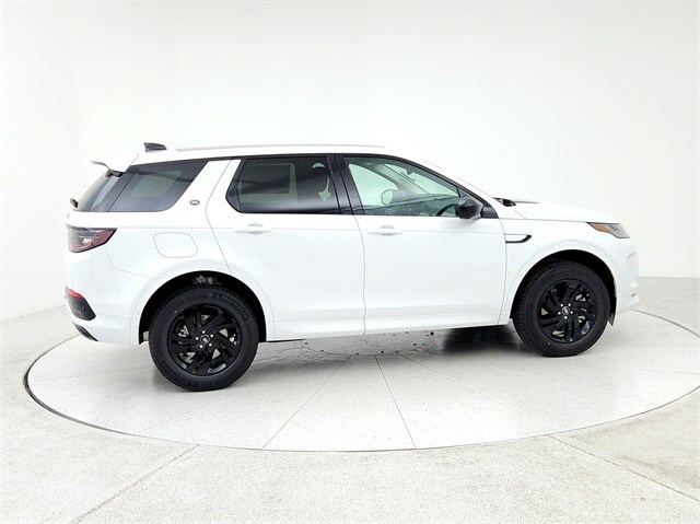 2025 Land Rover Discovery Sport S photo 4