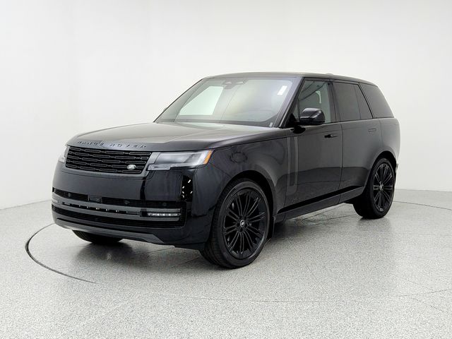 2025 Land Rover Range Rover SE's photo