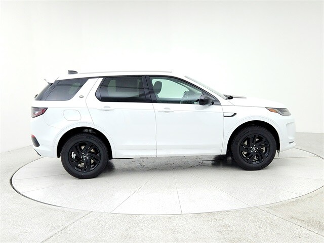 2025 Land Rover Discovery Sport S photo 4