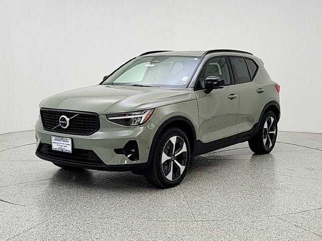 2024 Volvo XC40 Plus