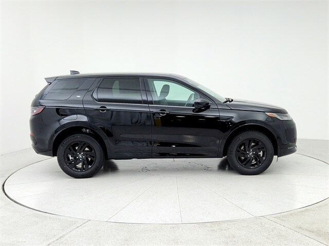 2025 Land Rover Discovery Sport S photo 4