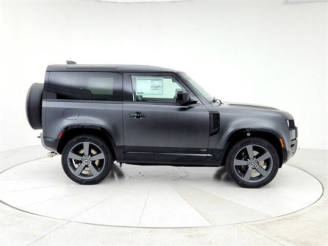 2024 Land Rover Defender 90 Carpathian Edition photo 4