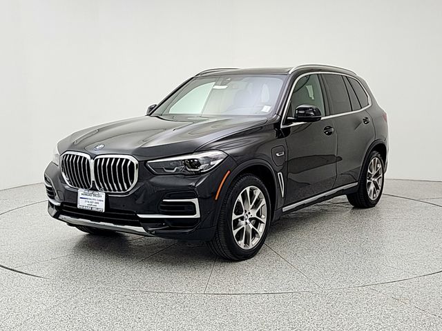 2023 BMW X5 xDrive45e's photo