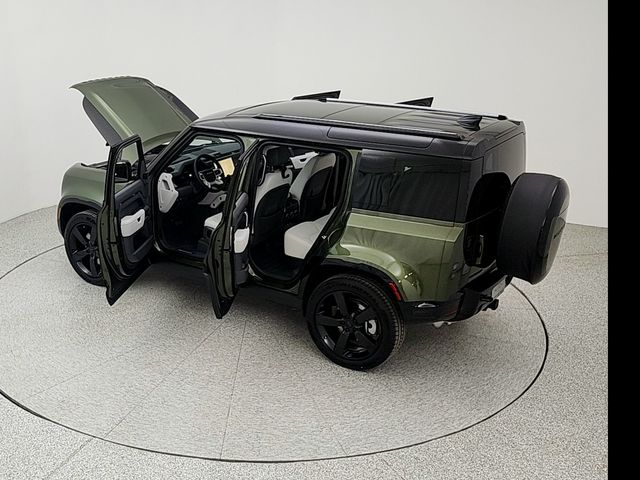 2026 Land Rover Defender X-Dynamic SE - Photo 39