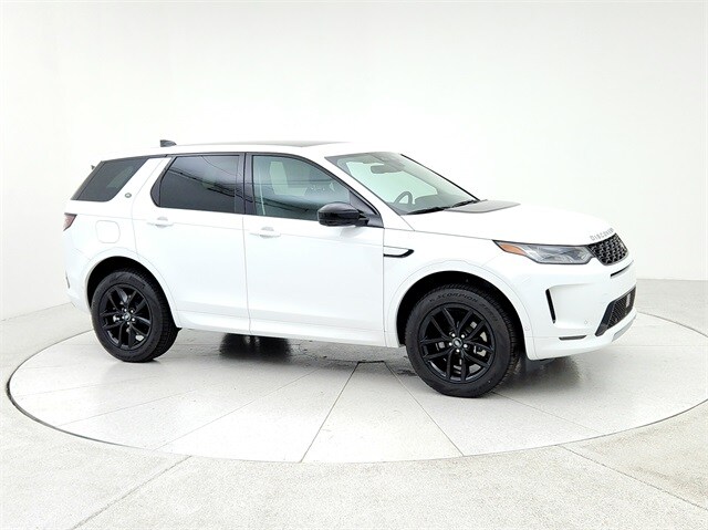 2025 Land Rover Discovery Sport S photo 3