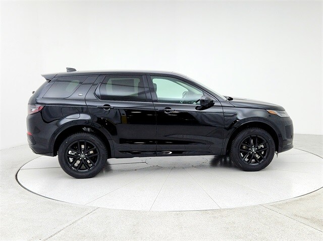 2025 Land Rover Discovery Sport S photo 4