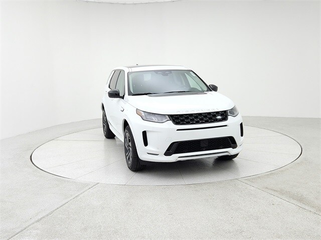 2025 Land Rover Discovery Sport S photo 2