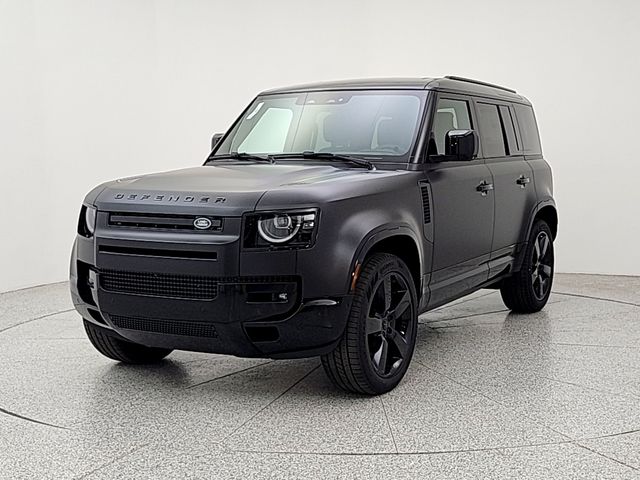2026 Land Rover Defender 110 X-Dynamic SE P400's photo