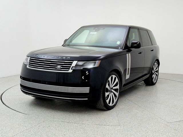 2025 Land Rover Range Rover P615 SV AWD
