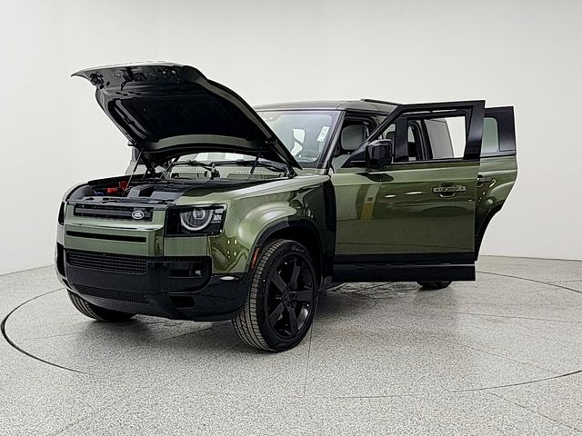 2026 Land Rover Defender X-Dynamic SE - Photo 9