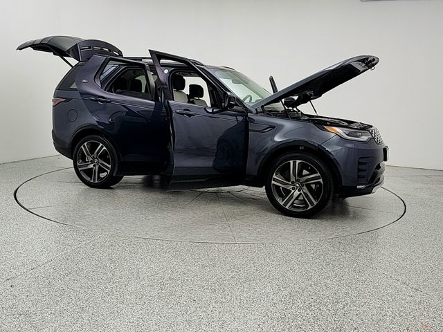 2026 Land Rover Discovery Gemini Edition - Photo 10