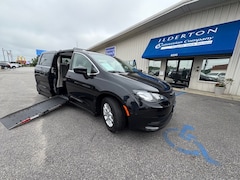 2021 Chrysler Voyager LXI Van Passenger Van