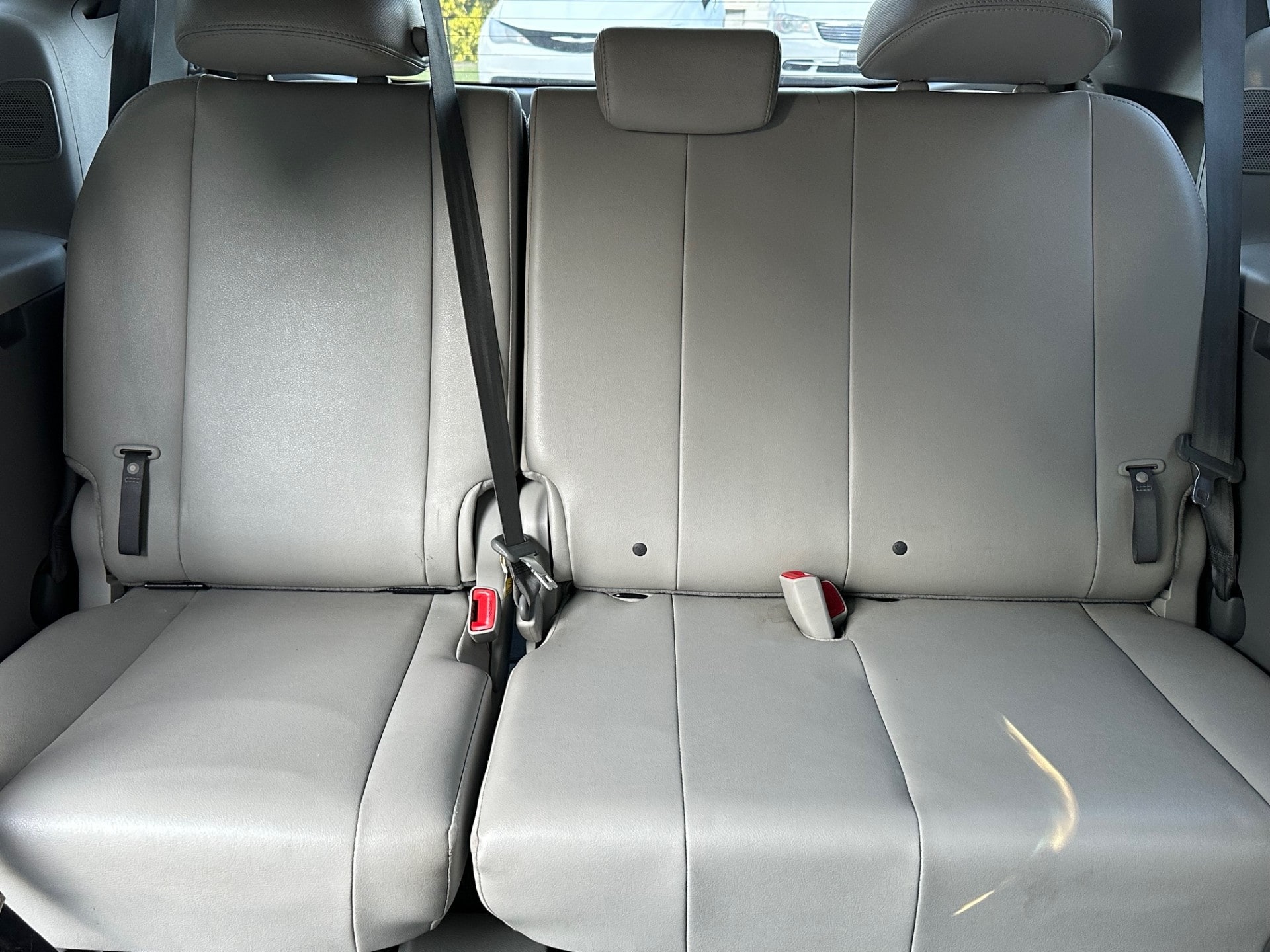 2013 Toyota Sienna XLE - Photo 11