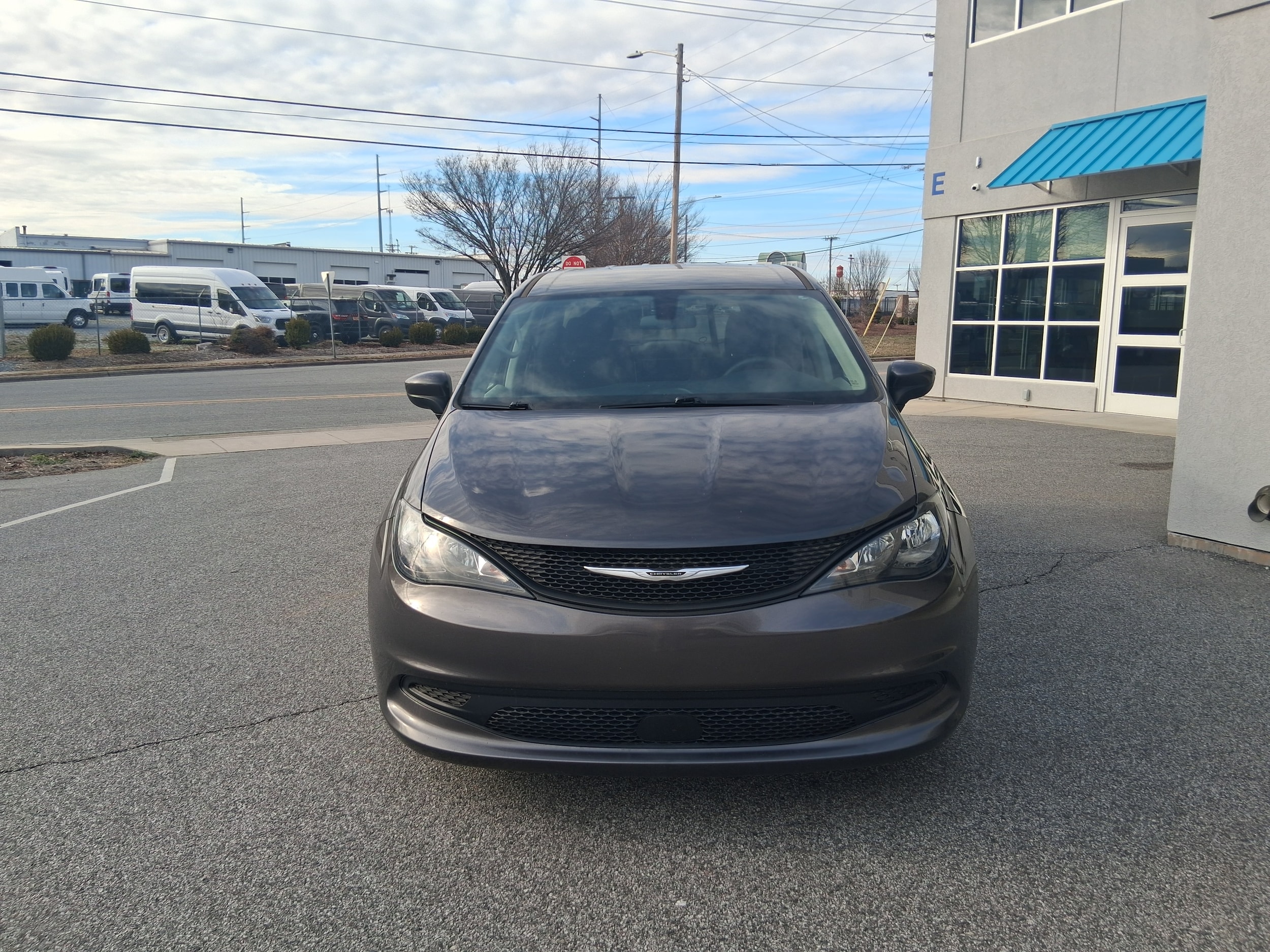 2022 Chrysler Voyager