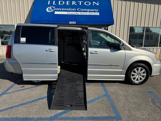 2011 Chrysler Town & Country Touring-L