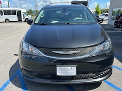 2021 Chrysler Voyager LXI Van Passenger Van