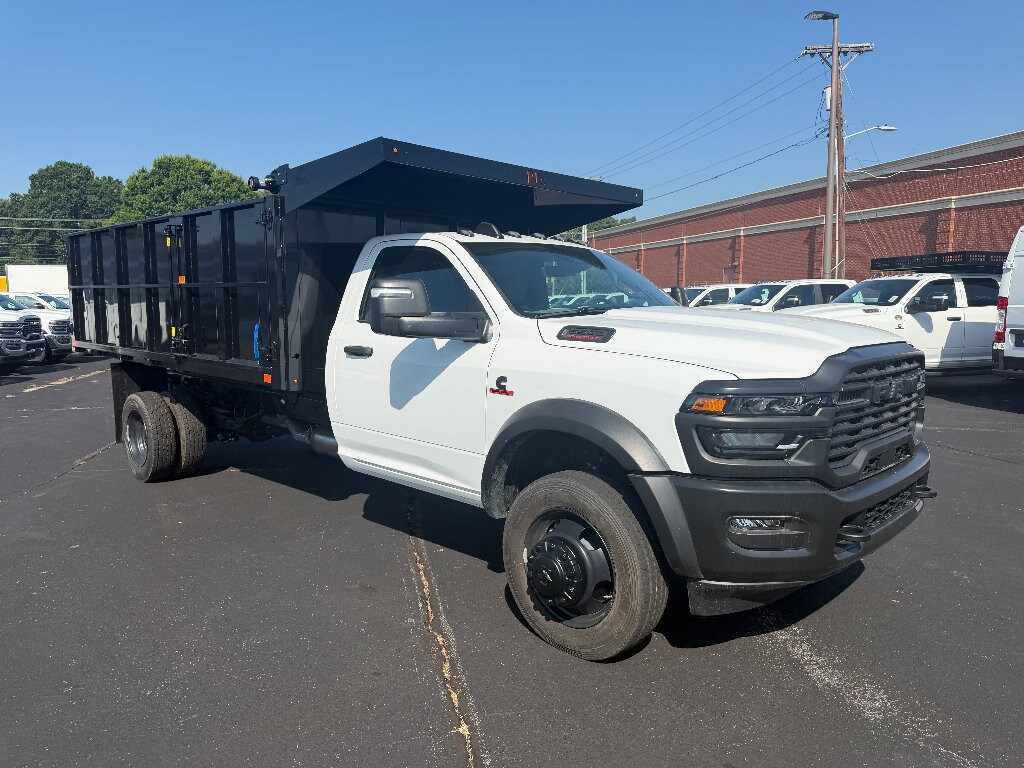 New 2026 Ram 5500 Chassis Cab TRADESMAN REGULAR 4X4 108' CA Pickup