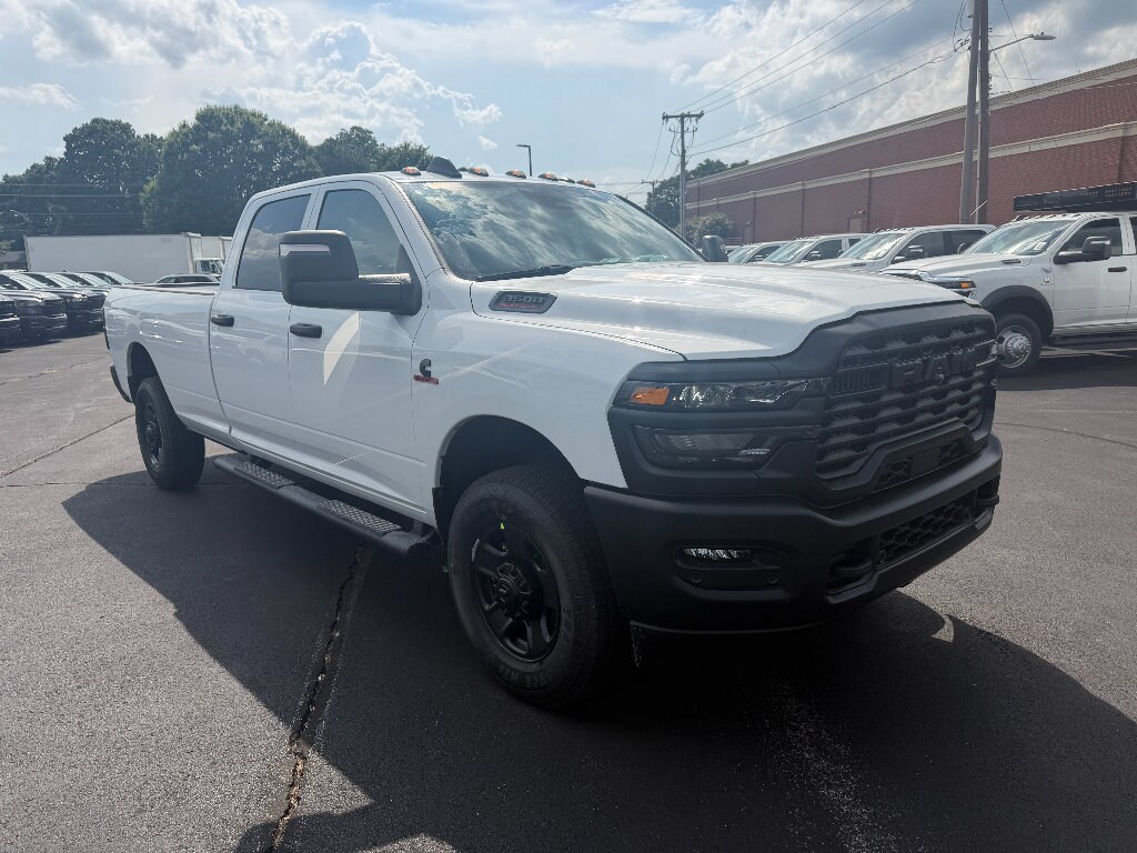 New 2026 Ram 3500 TRADESMAN CREW CAB 4X4 8' BOX Pickup