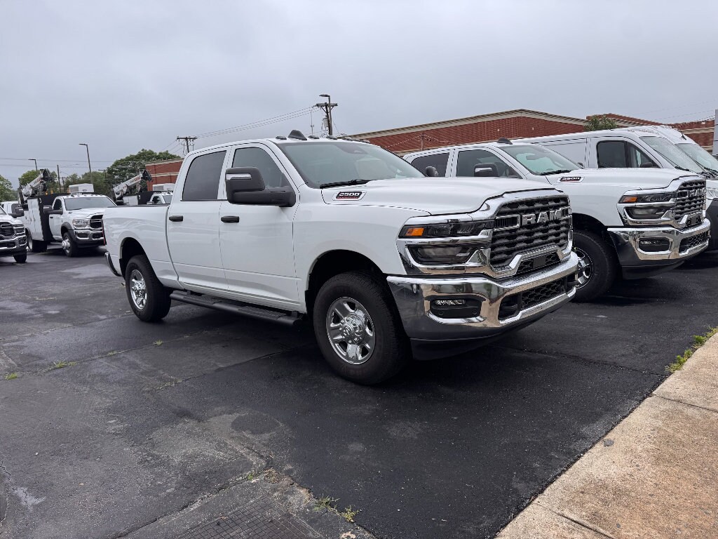 New 2026 Ram 2500 TRADESMAN CREW CAB 4X2 6'4 BOX Pickup