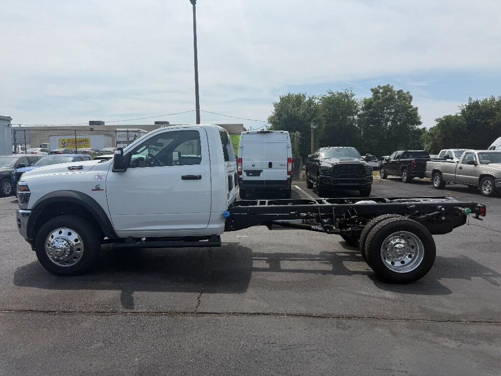 New 2026 Ram 4500 Chassis Cab TRADESMAN REGULAR 4X4 84' CA Pickup
