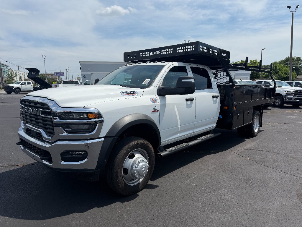 New 2026 Ram 5500 Chassis Cab TRADESMAN CREW 4X4 84' CA Pickup