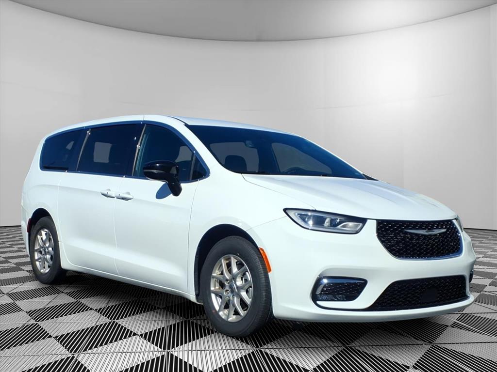 2025 Chrysler Pacifica