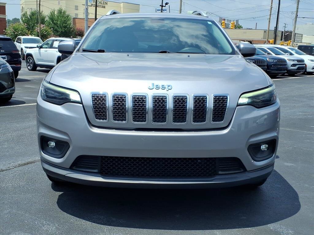 Used 2019 Jeep Cherokee Latitude FWD SUV