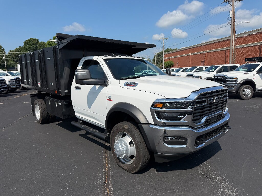 New 2026 Ram 5500 Chassis Cab TRADESMAN REGULAR 4X4 84' CA Pickup