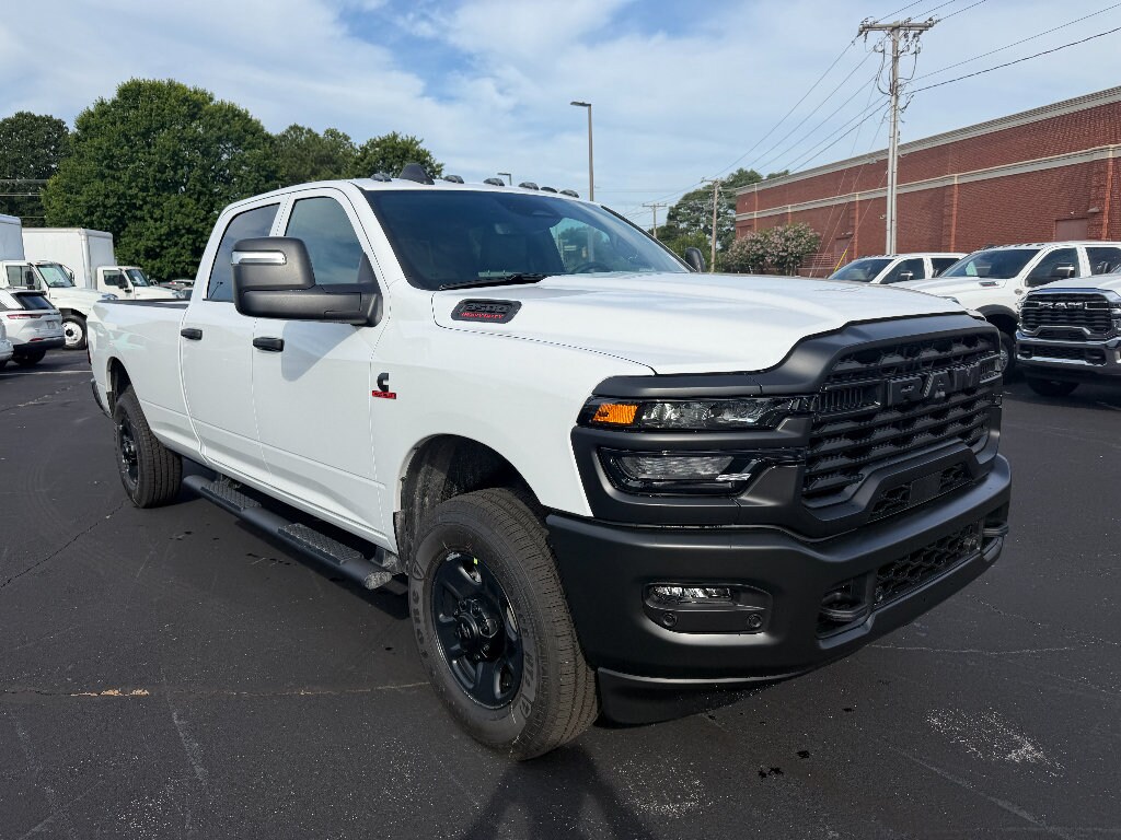 New 2026 Ram 3500 TRADESMAN CREW CAB 4X4 8' BOX Pickup