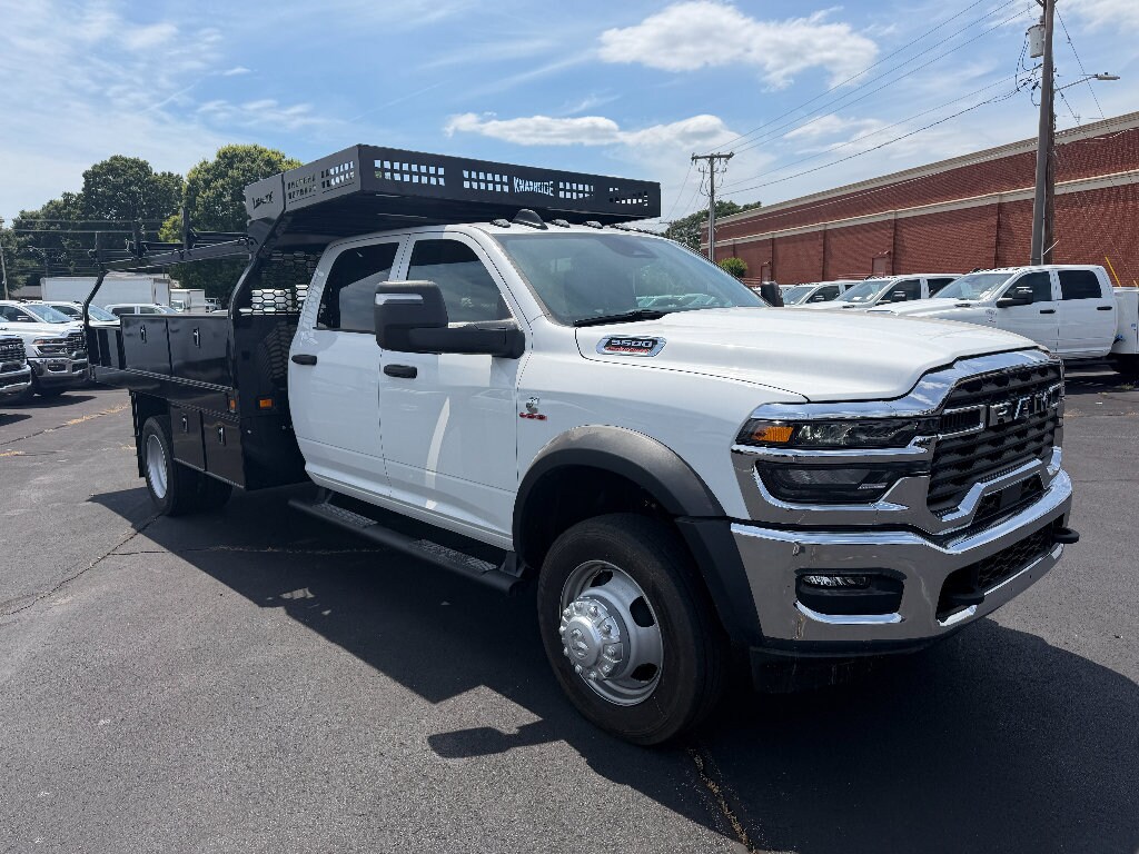 New 2026 Ram 5500 Chassis Cab TRADESMAN CREW 4X4 84' CA Pickup