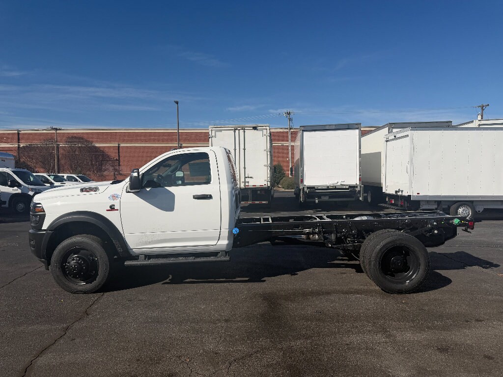 New 2026 Ram 4500 Chassis Cab TRADESMAN REGULAR 4X4 84' CA Pickup