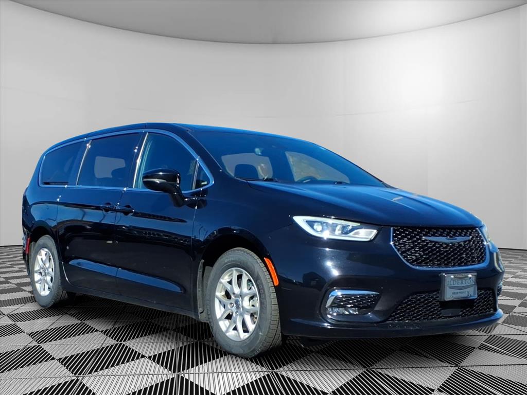 2025 Chrysler Pacifica