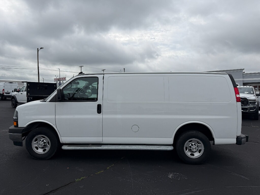 Used 2024 Chevrolet Express Cargo 2500 Work Van Van Cargo Van